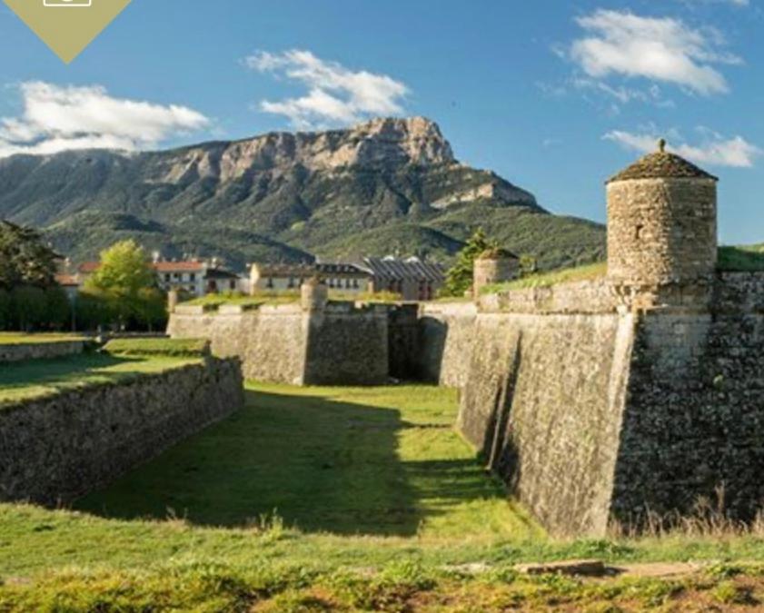 Duplex Centrico Labati Jaca Διαμέρισμα Εξωτερικό φωτογραφία